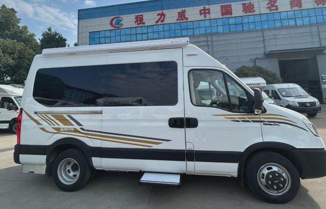 头就能买到30万的房车水电配置样样齐全pg电子首页又有厂家掀桌子！20万出(图21)
