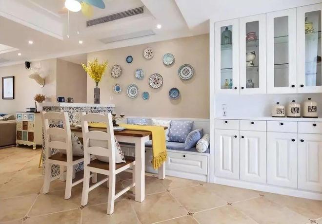 人弃传统餐桌选卡座好看实用还省空间pg电子中国小户型装修新趋势：年轻(图5)